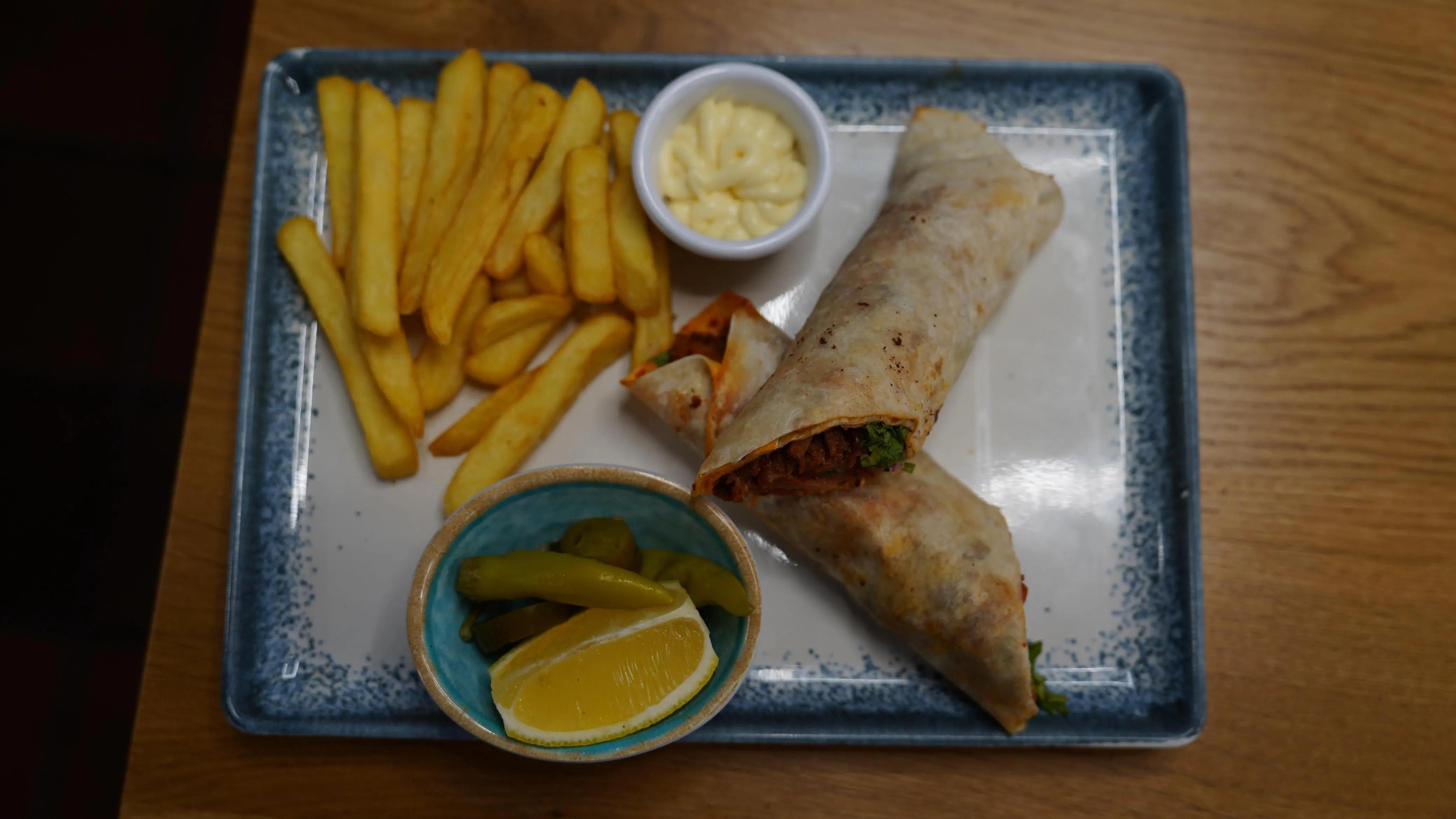 Iskender kebab with tomato sauce and yoghurt at Tantunio in Groningen